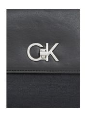 תיק צד דמוי עור לאישה מבית Calvin Klein דגם K60K611755-0GK