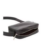 תיק צד דמוי עור לאישה מבית Calvin Klein דגם K60K612555-BEH
