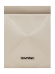 תיק דמוי עור לאישה מבית Calvin Klein דגם K60K612907-PCJ