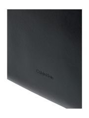 תיק צד דמוי עור Calvin Klein  דגם K60K613031-BEH