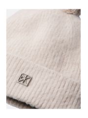 EMBLEM BRUSHED POMPOM BEANIE