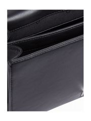 תיק צד דמוי עור מבית Calvin Klein דגם LV04F3104G-UB1