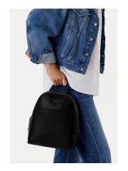 תיק גב דמוי עור Calvin Klein דגם LV04F3224G-UB1