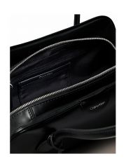 MULTI COMPARTMENT SHOULDER BAG