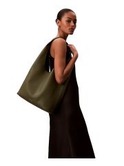 SLOUCHY PEBBLE MEDIU