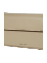 תיק צד דמוי עור CALVIN KLEIN  דגם LV04K3110G-PBF