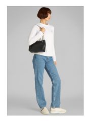 תיק צד דמוי עור לאישה מבית Calvin Klein  דגם LV04K3163G-UB1