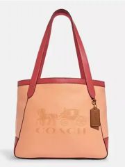 תיק עור לאישה מבית COACH דגם C5676-PWR