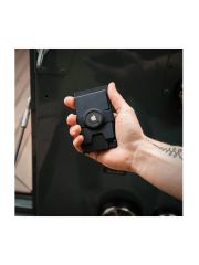 ארנק מחזיק כרטיסים מבית Ekster דגם EKS-EK-ALU-AIR-BLK