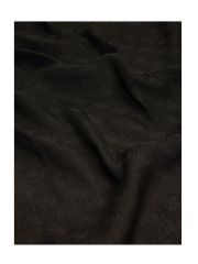 צעיף ממותג מבית Guess דגם AM9504POL03-BLA