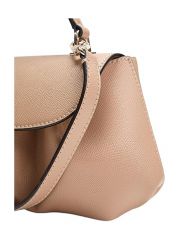 תיק דמוי עור מבית Guess דגם G-BG789819-BEI