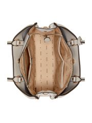 תיק דמוי עור מבית GUESS קולקציית MERIDIAN דגם BG877806-IVO