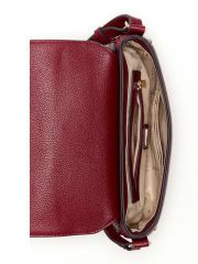 תיק דמוי עור מבית Guess דגם G-BG990521-BUR