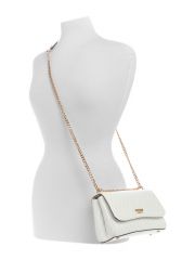 תיק דמוי עור GUESS קולקציית BETULA דגם GG962621-WHI