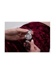 שעוןו GUESS לאישה קולקציית QUATTRO CLEAR  דגם GW0300L1