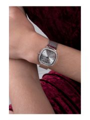 שעון GUESS לאישה קולקציית TAPESTRY דגם GW0354L1