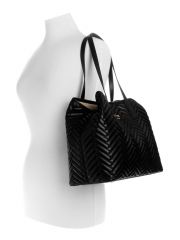 תיק דמוי עור GUESS קולקציית VIKKY דגם QG931828-BLA