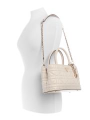 תיק צד דמוי עור לאישה מבית Guess דגם G-QG962506-STO