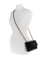 תיק צד דמוי עור לאישה מבית Guess קולקציית GIULLY דגם QK874874-BLA