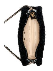 תיק דמוי עור מבית Guess דגם G-QT813972-BML