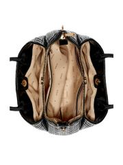 תיק צד דמוי עור מבית Guess דגם G-QT842406-BLA