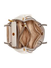 תיק צד דמוי עור לאישה מבית Guess קולקציית TRISSA דגם VB934506-STO