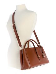 תיק דמוי עור GUESS דגם G-VG989606-COG