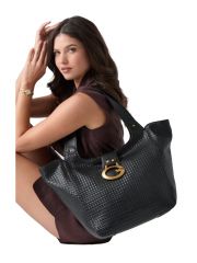 תיק דמוי עור מבית Guess דגם G-WW930824-BLA