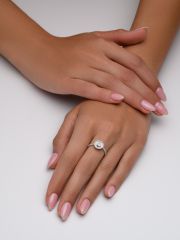 טבעת JACKIE  זהב לבן  14קראט משובצת 47 יהלומים 0.29 קראט G-SI