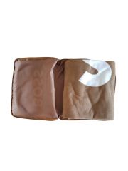 שמיכת הוגו בוס קאמל