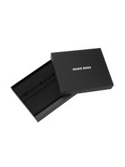 פולדר HUGO BOSS דגם HDM309A