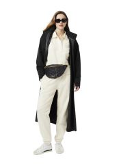 תיק פאווץ דמוי עור לאישה מבית Lacoste  דגם NF4999MH-000