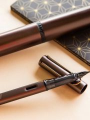 סט מהודר של מחברת ועט נובע מבית LAMY קולקציית LX דגם 4036788