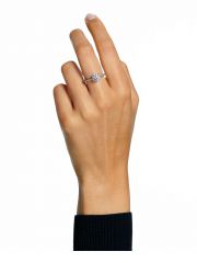 טבעת לאישה מבית SWAROVSKI קולקציית Stilla דגם 5717932