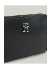 ארנק לאישה דמוי עור מבית Tommy Hilfiger דגם AW0AW16091-BDS