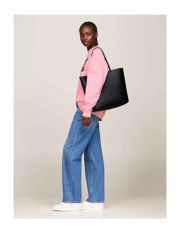 תיק צד לאישה מבית Tommy Hilfiger דגם AW0AW16271-BDS