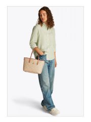 תיק צד דמוי עור לאישה מבית Tommy Hilfiger  דגם AW0AW17415-RBT
