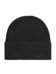 TH CABLE ENAMEL FLAG BEANIE