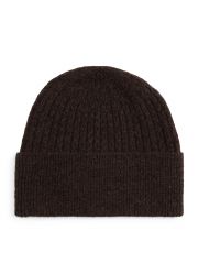 TH CABLE ENAMEL FLAG BEANIE