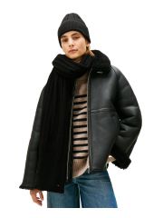 TH FLAG FLUFFY BEANIE & SCARF GP