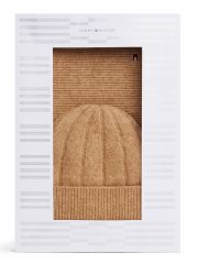 TH FLAG FLUFFY BEANIE & SCARF GP