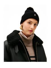 TH POM POM BEANIE