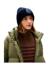 TH CREST FLUFFY BEANIE