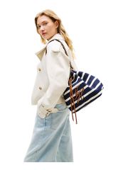 תיק בד מבית TOMMY דגם TOM-AW0AW18401-0GY