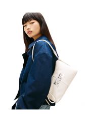 תיק דמוי עור מבית TOMMY דגם TOM-AW0AW18468-ACG