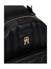 תיק גב Tommy Hilfiger דגם AW0AW17472-BDS