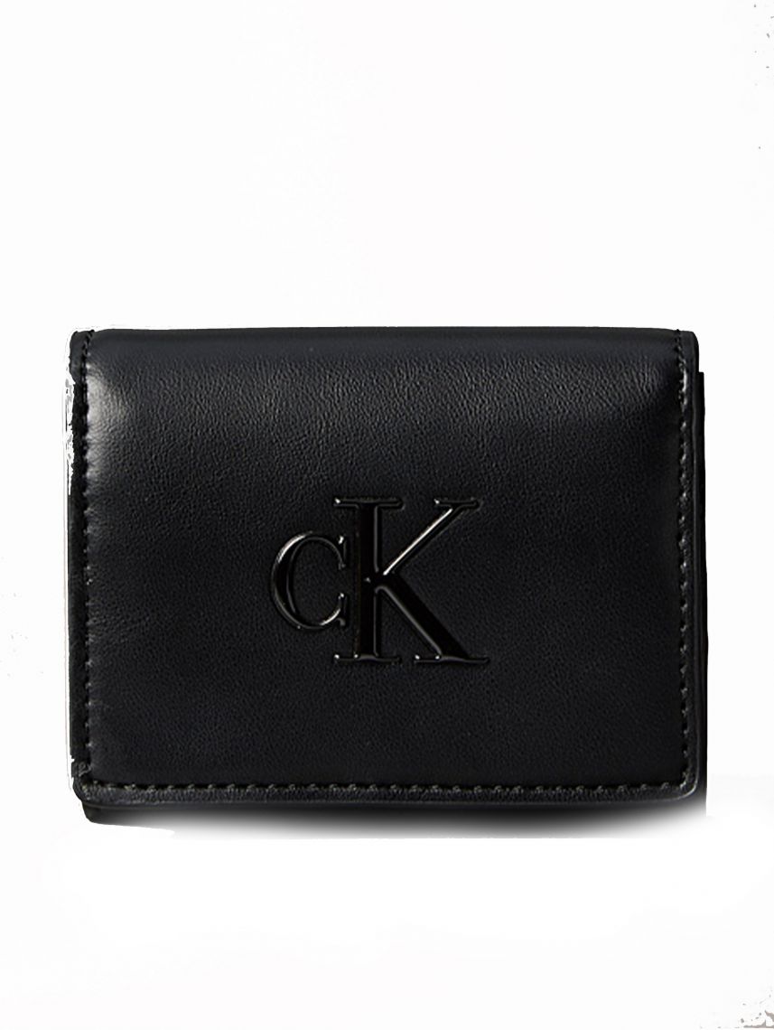RAISED CK MEDIUM BIFOLD