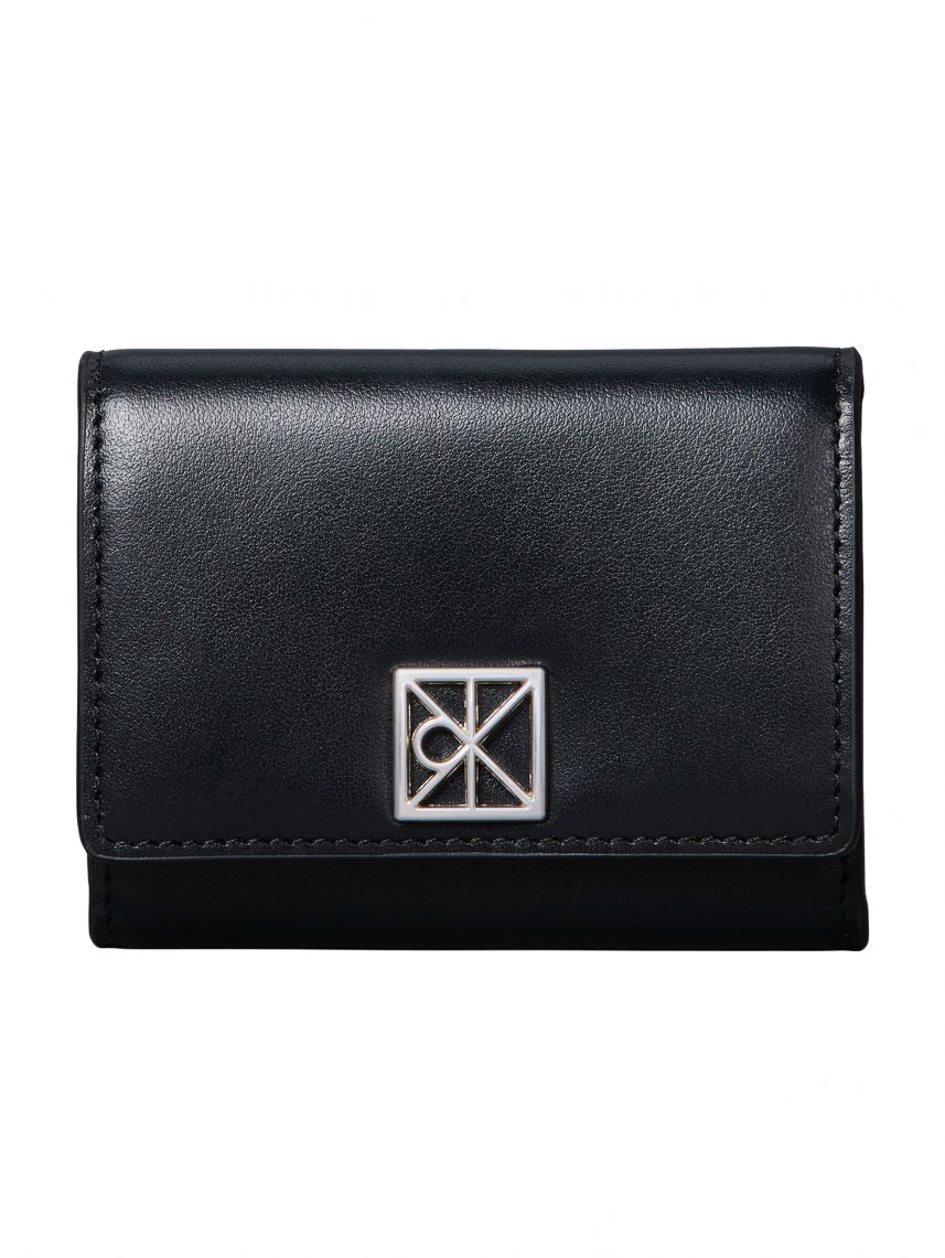 EMBLEM HARDWARE MEDIUM TRIFOLD