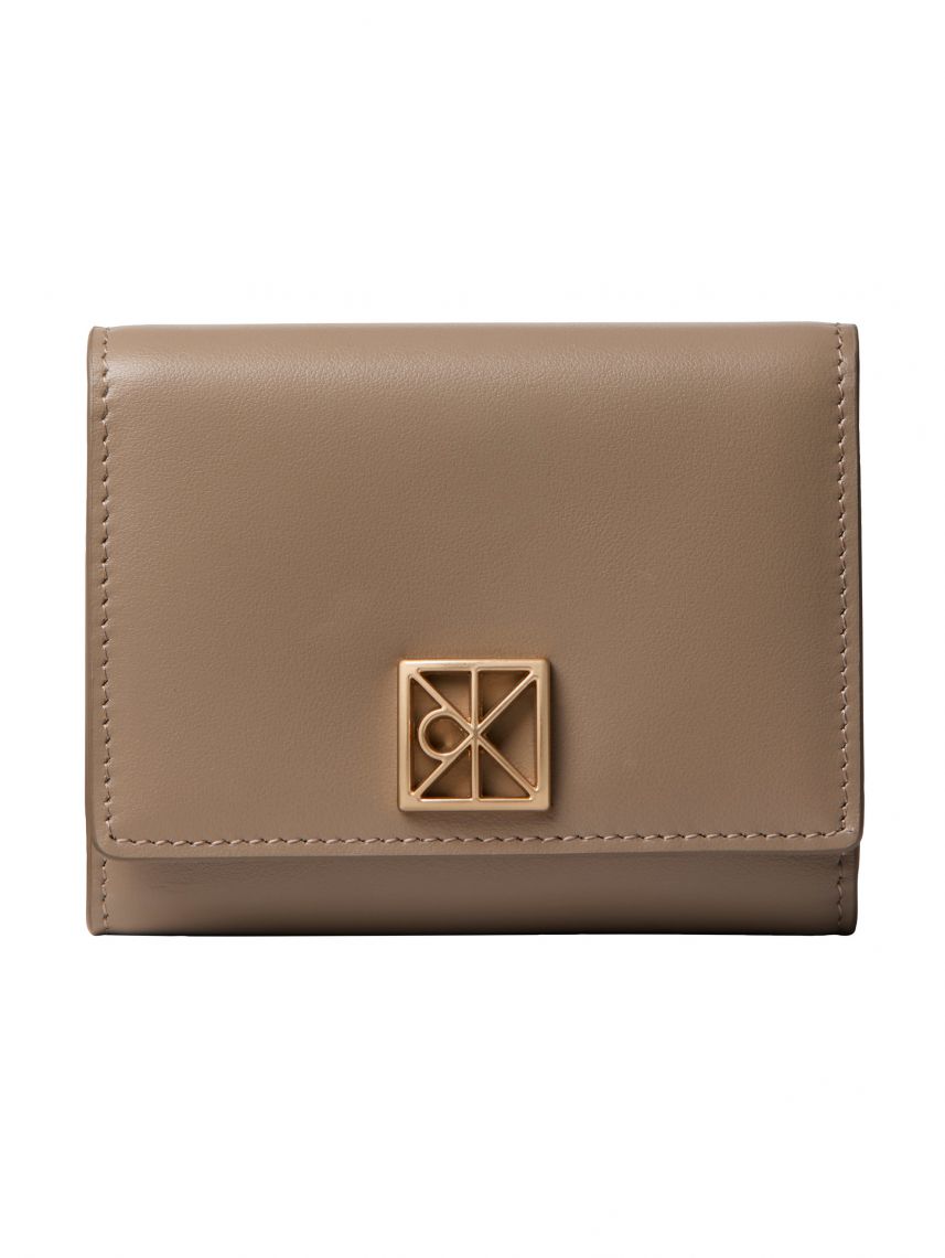 EMBLEM HW MEDIUM TRIFOLD