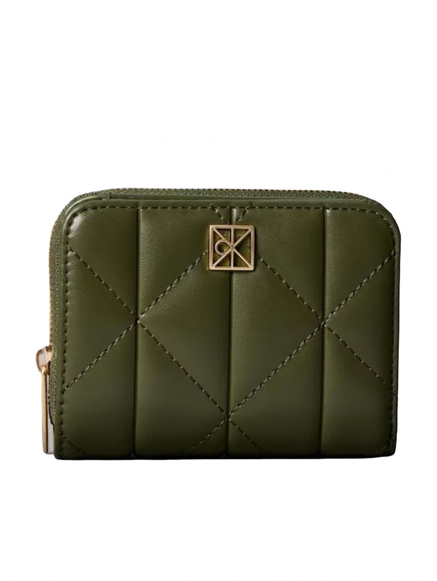 QUILTED FLAP ZIP ARO